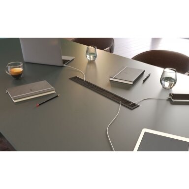 Įvadas laidams metalinis su šepetėliu MERIDA 51x450 mm, juodas Įvadas laidams metalinis su šepetėliu MERIDA 51x450 mm, juodas