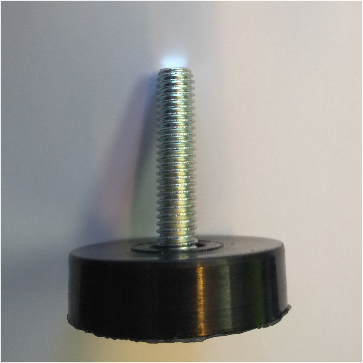 Kojele M10, ø50x40 mm, juoda