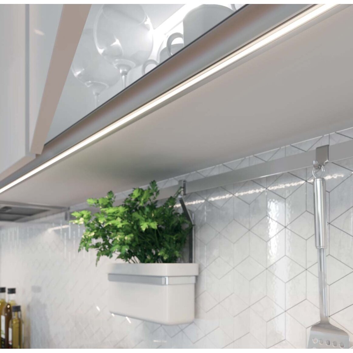 LED GLAX profilis lentynai 18mm, L-3m 3 LED GLAX profilis lentynai 18mm, L-3m 3