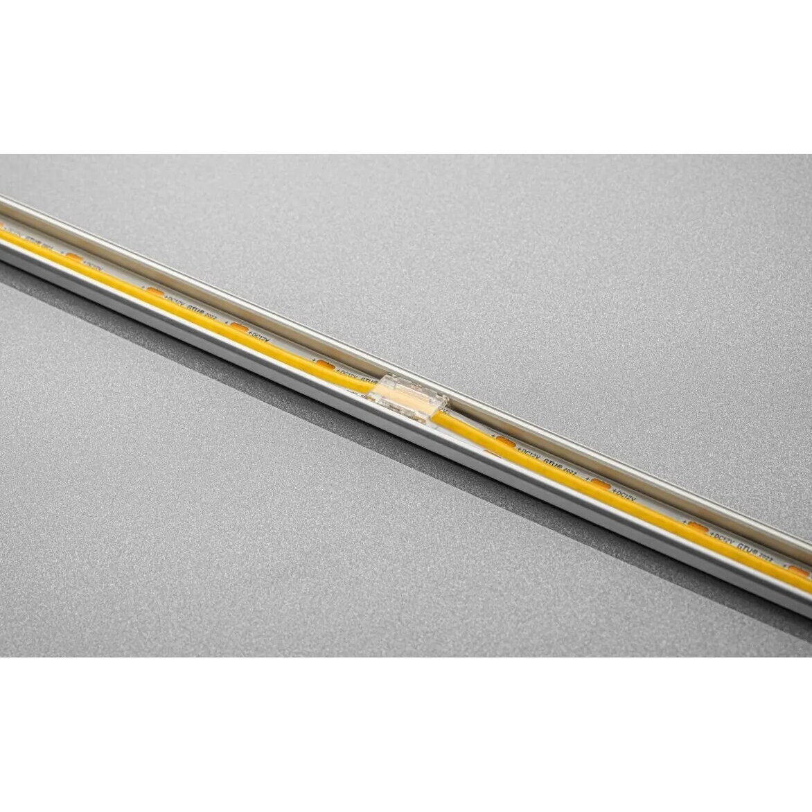 LED jungtis COB juostoms 8 mm, skaidri 2 LED jungtis COB juostoms 8 mm, skaidri 2